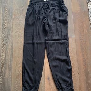 Aritzia black joggers